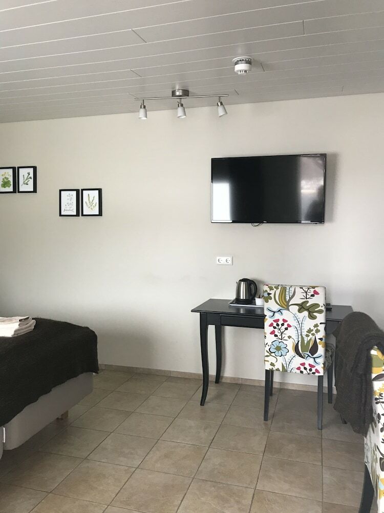 Hotel H�tel Rj�kandi