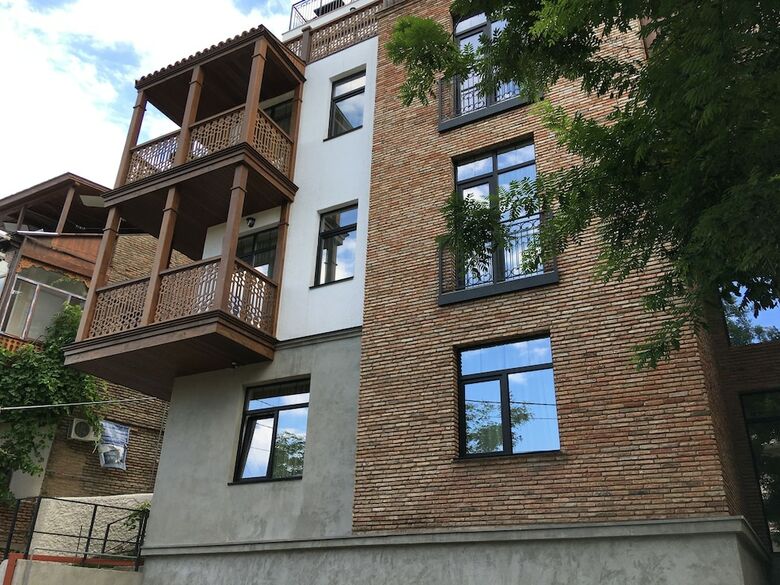 Hotel Metekhi Line