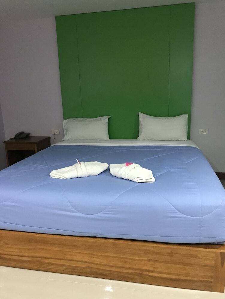 Thanakorn Garden Hotel
