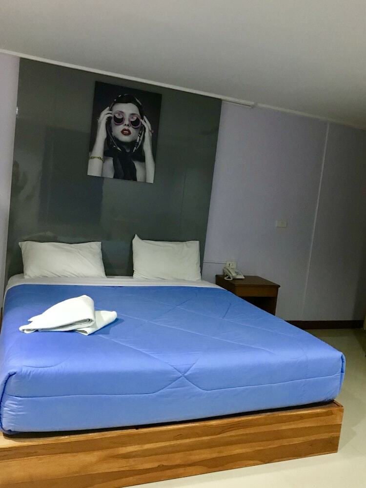Thanakorn Garden Hotel
