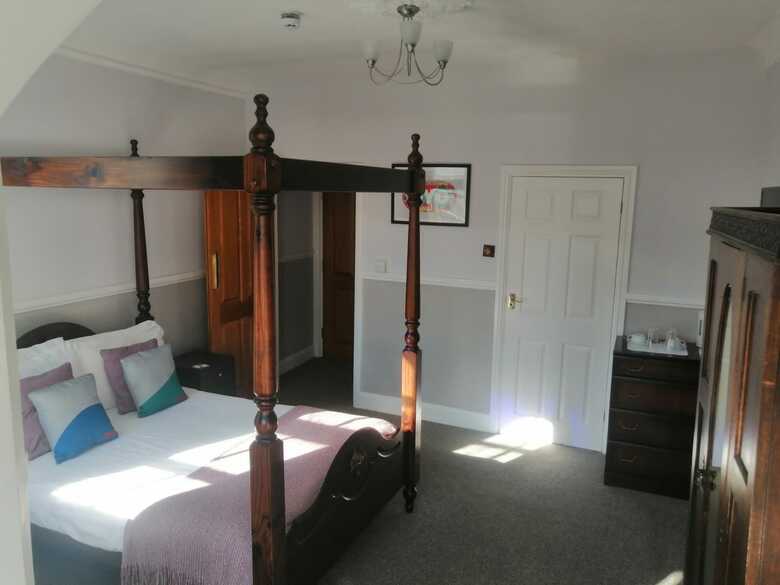 Hotel Oyo Timothy's