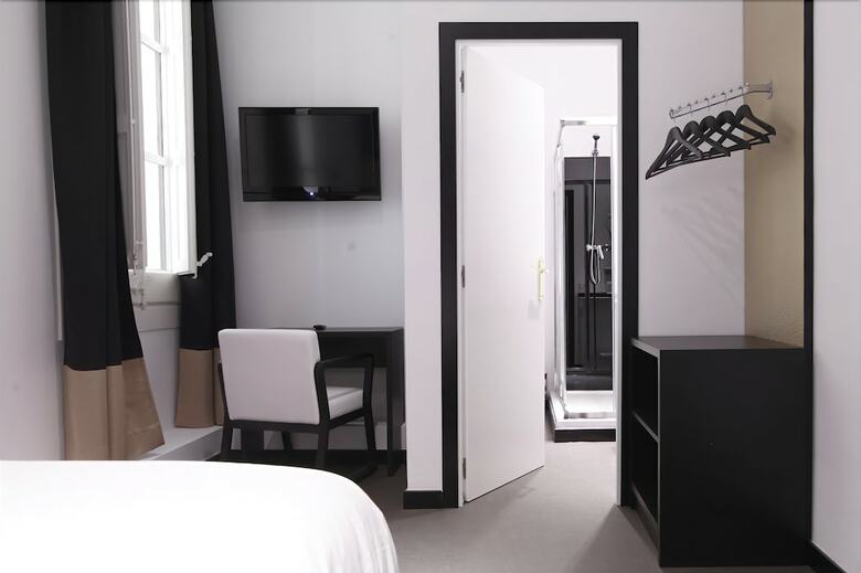 Pension Amra Barcelona Caspe