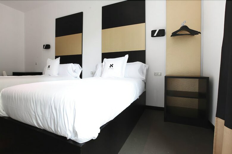 Pension Amra Barcelona Caspe