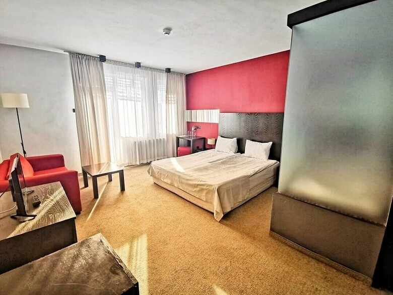 Riverside Boutique Hotel