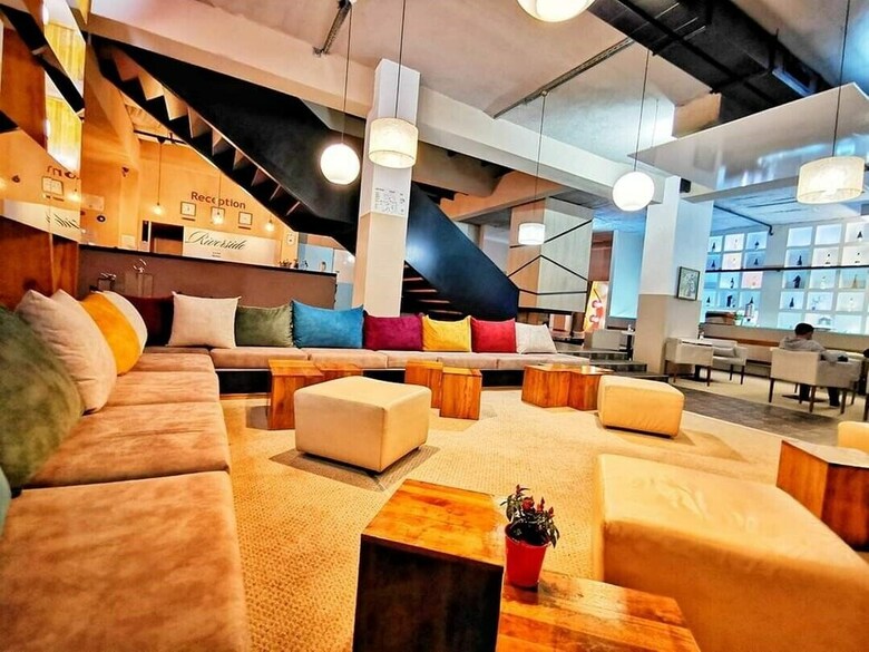 Riverside Boutique Hotel