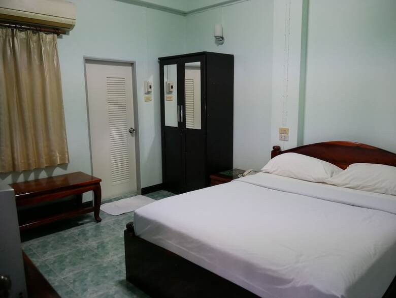 Samoar Riverside Hotel