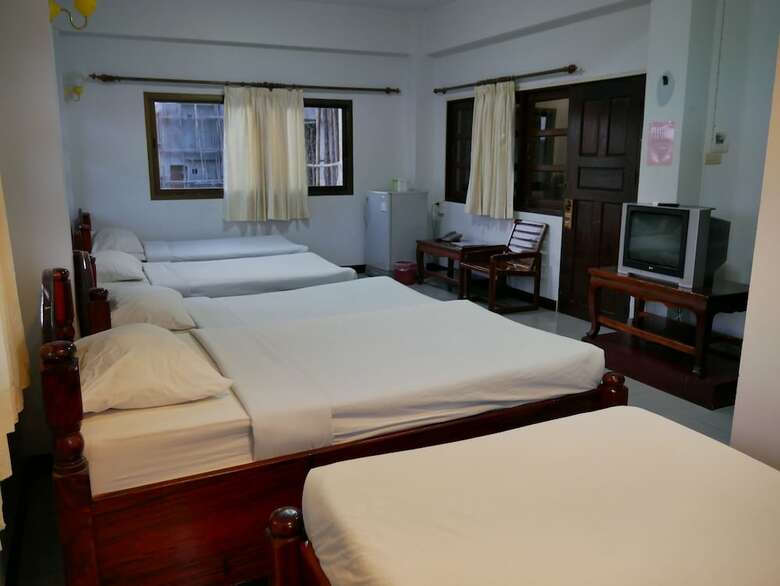Samoar Riverside Hotel
