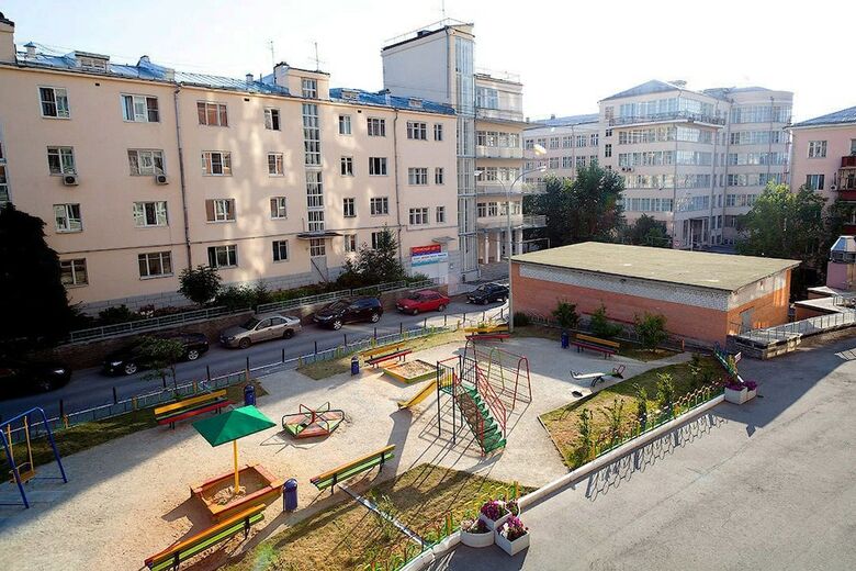 Apartment Etazhydaily Malysheva 4b