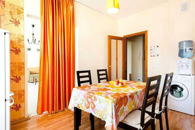 Apartment Etazhydaily Malysheva 4b