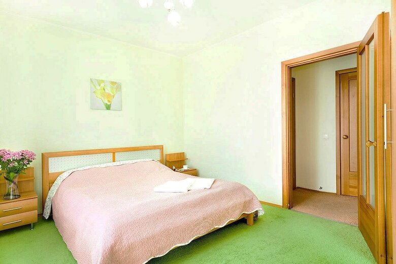 Apartment Etazhydaily Malysheva 4b