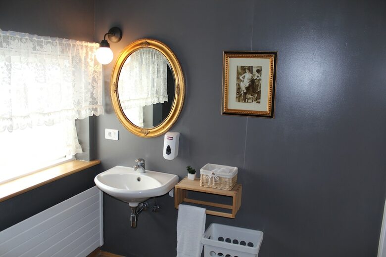 Hotel L�ns� Guesthouse