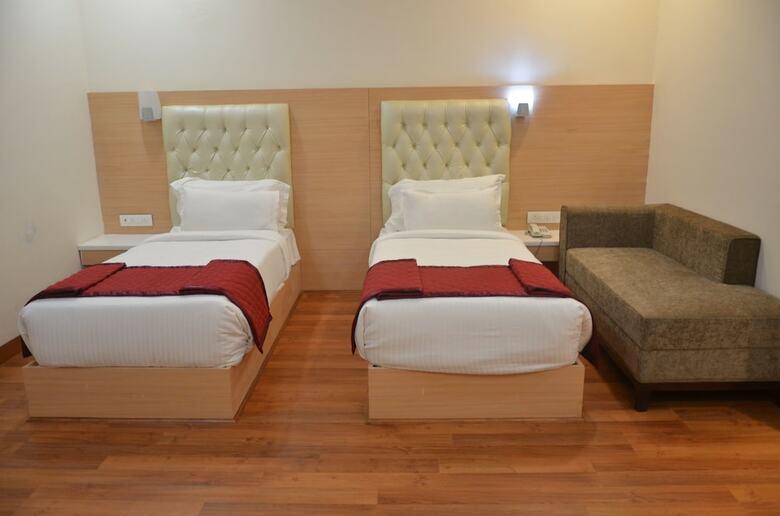 Hotel Grand Sr