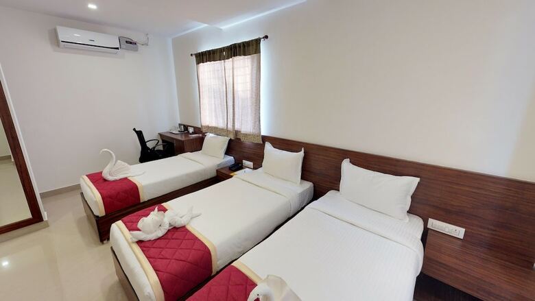 Passport Inn Hotel - Gateway To Comforts