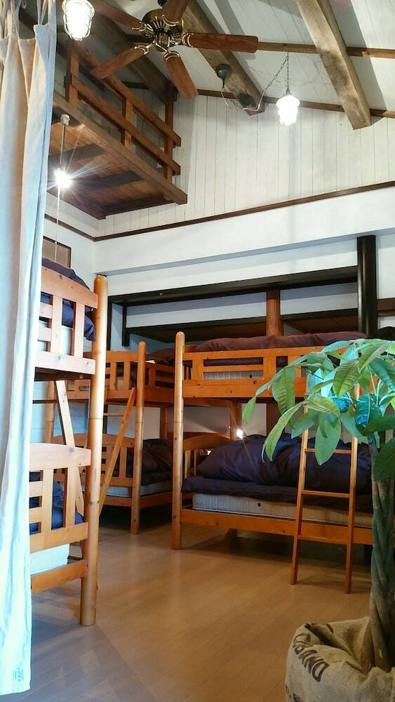 Hostal Holiday Park Fu-raibou - Hostel