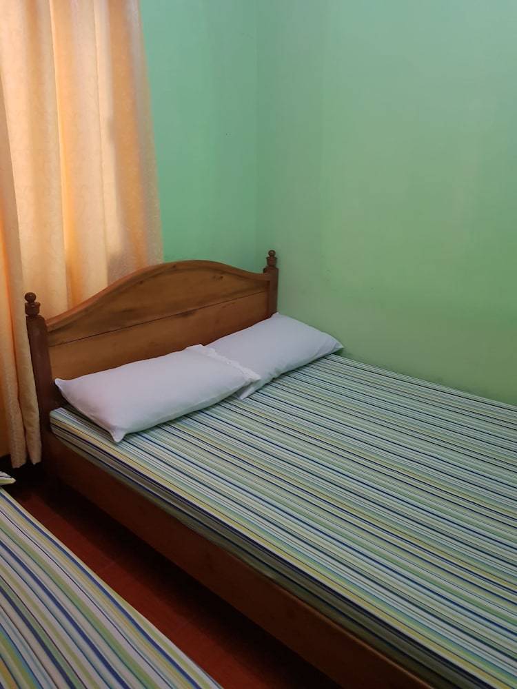 Hotel Desiree's Lodge And Transient House, Baler Aurora