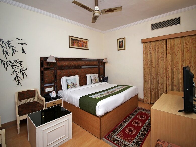Hotel Oyo 2154 C Scheme