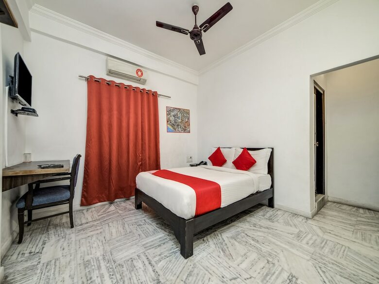 Hotel Oyo Flagship 488 Jntu