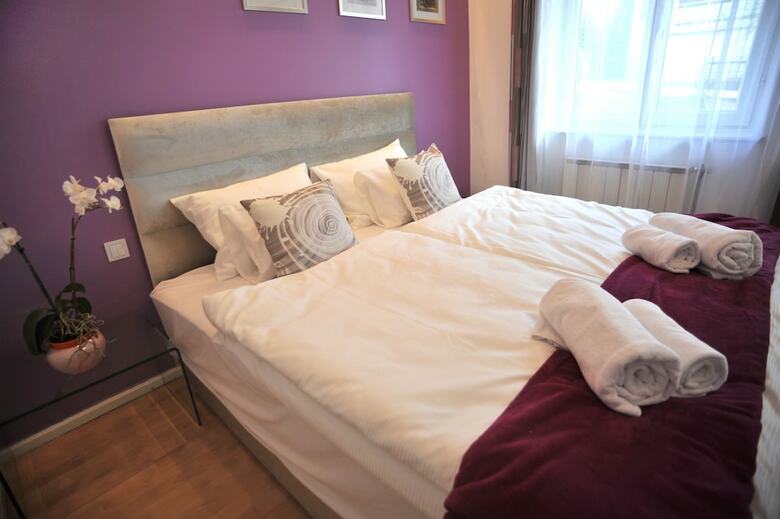 Hillside Premium Apartments