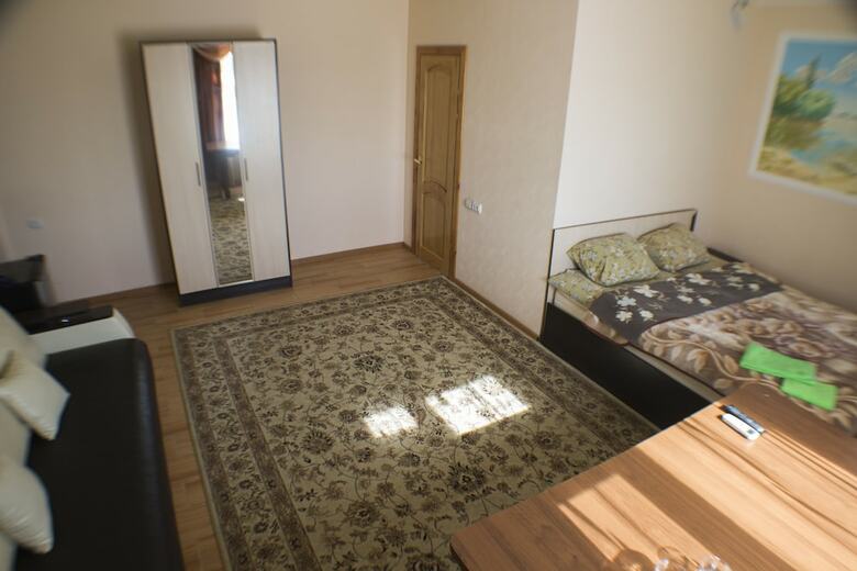 Hotel Syurpriz 1