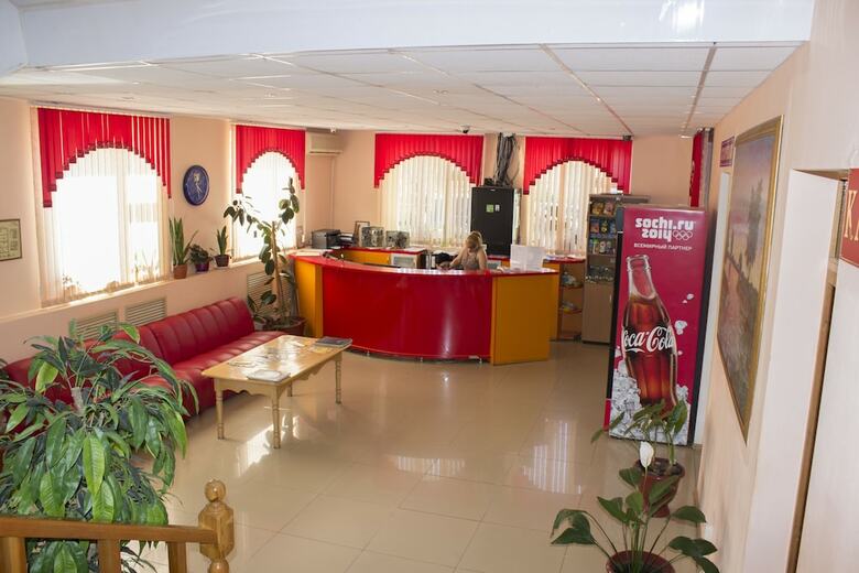 Hotel Syurpriz 1