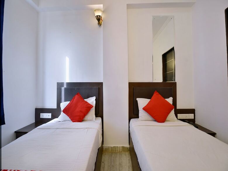 Oyo 8832 Hotel Jaipur Classic