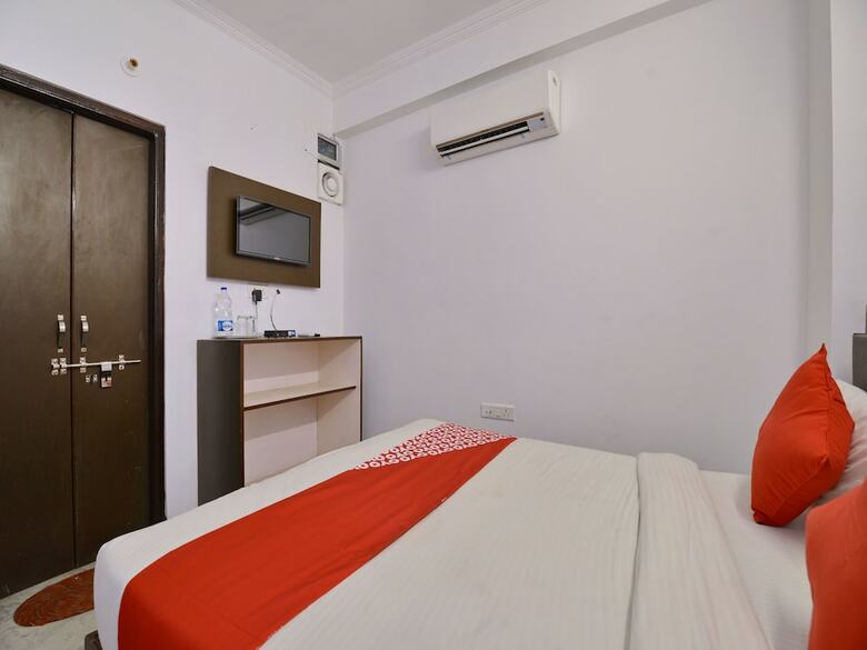 Oyo 8832 Hotel Jaipur Classic