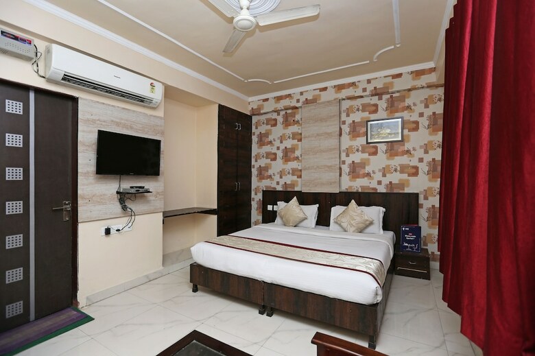 Oyo 3457 Hotel Sky Heights
