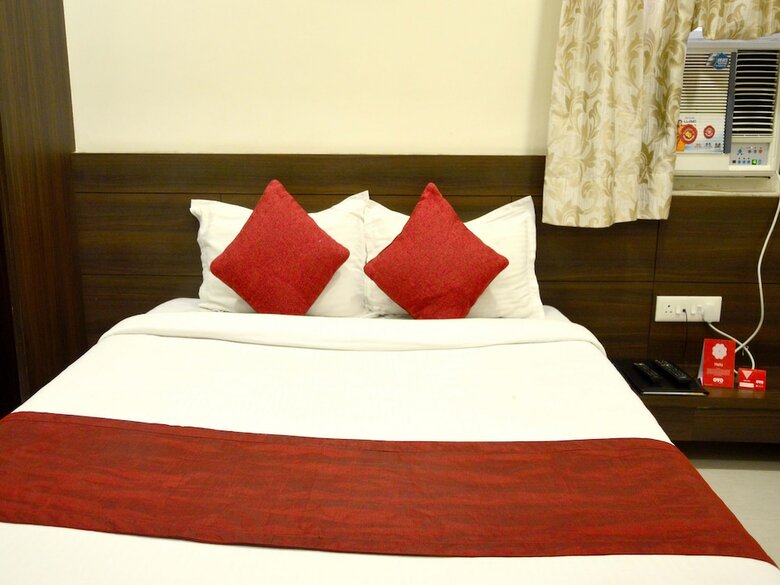 Hotel Oyo 6805 The Ghoonghat Banipark