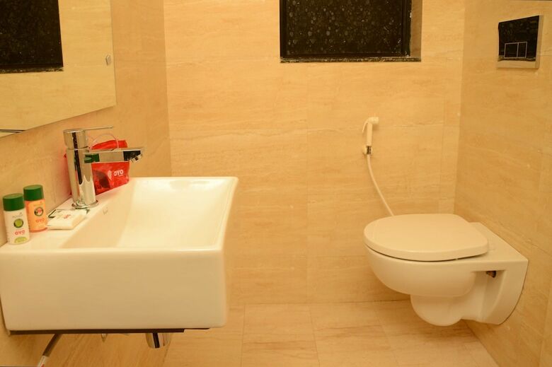 Oyo 4107 Hotel Aroma Inn