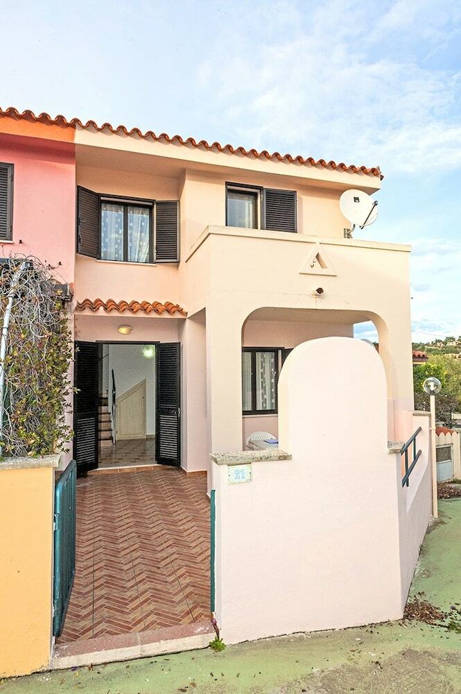 Complesso Residenziale Ottiolu Marina