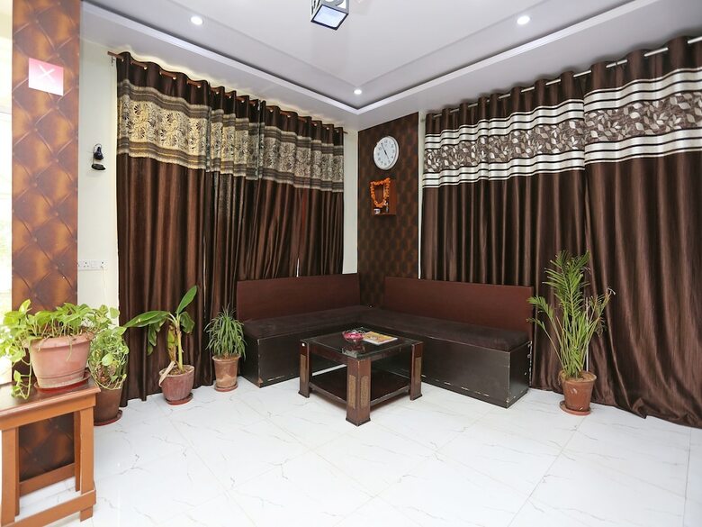Oyo 9649 Hotel Vijay Palace
