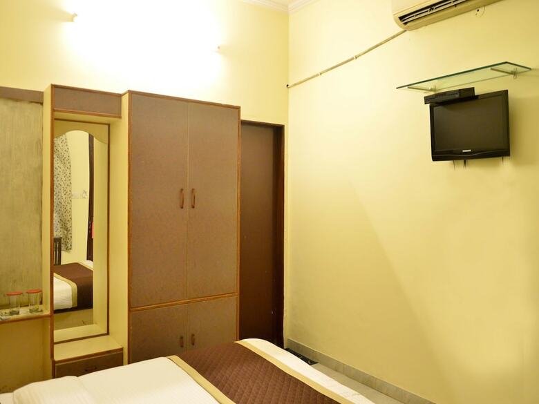 Oyo 7238 Hotel Mansarovar Palace