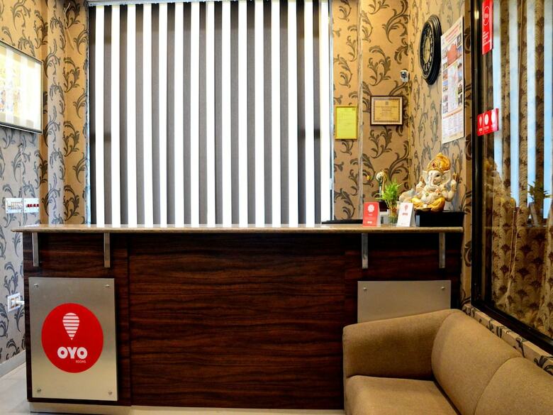 Oyo 6012 Hotel Rockwell