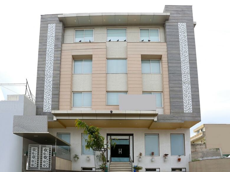 Fine Stay Hotel