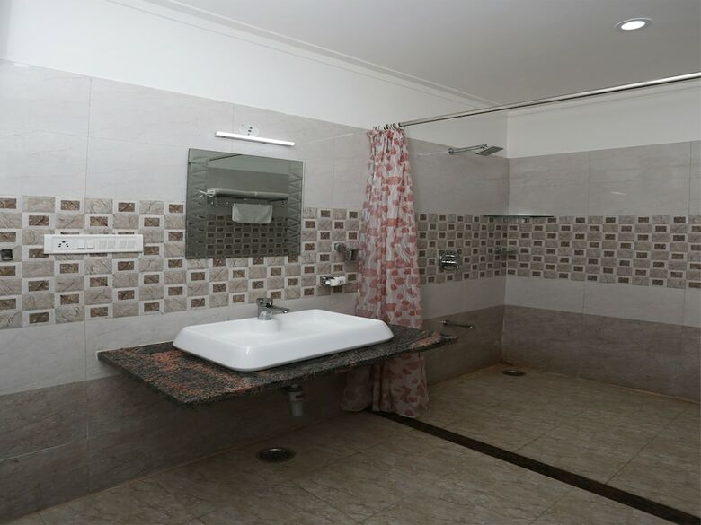 Fine Stay Hotel