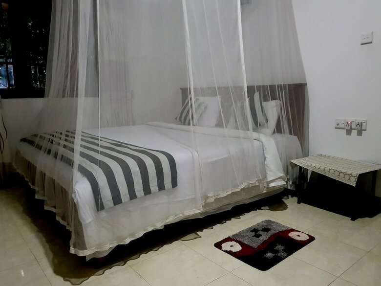 Hotel Senasuma Homestay