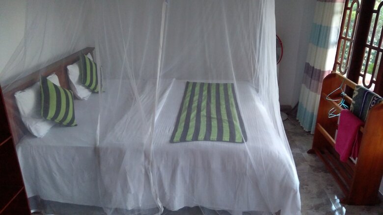 Hotel Senasuma Homestay