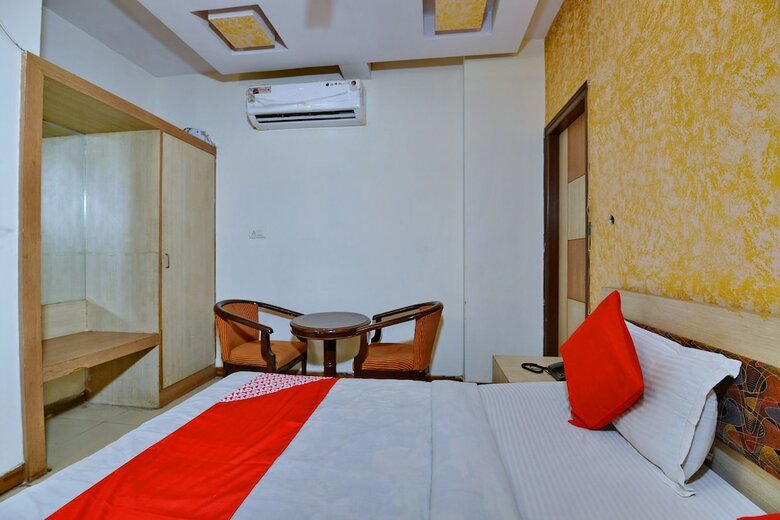 Hotel Aroma Classic In Central Jaipur