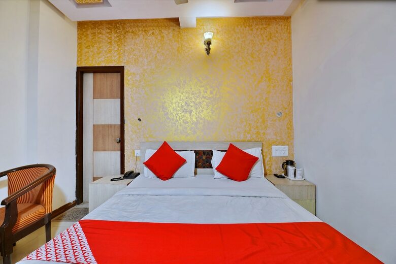 Hotel Aroma Classic In Central Jaipur