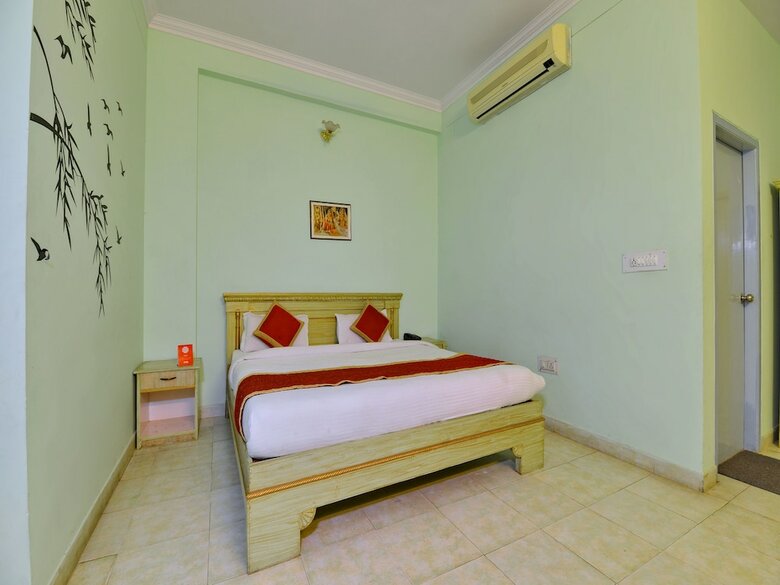 Oyo 8051 Hotel Don Jon