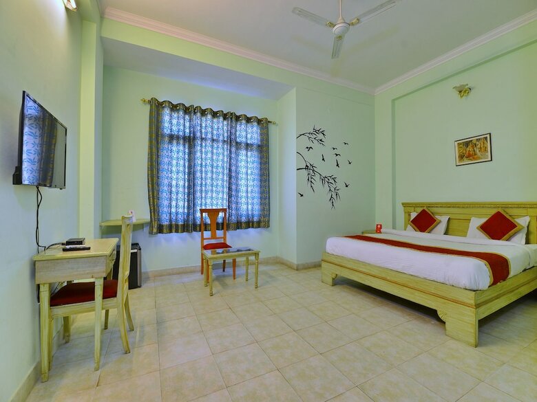 Oyo 8051 Hotel Don Jon