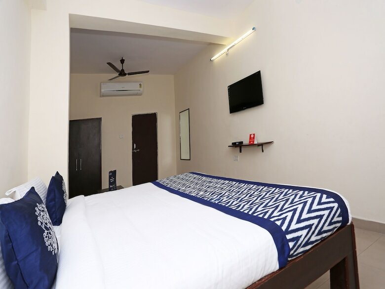 Oyo 10391 Hotel Royal Sunshine