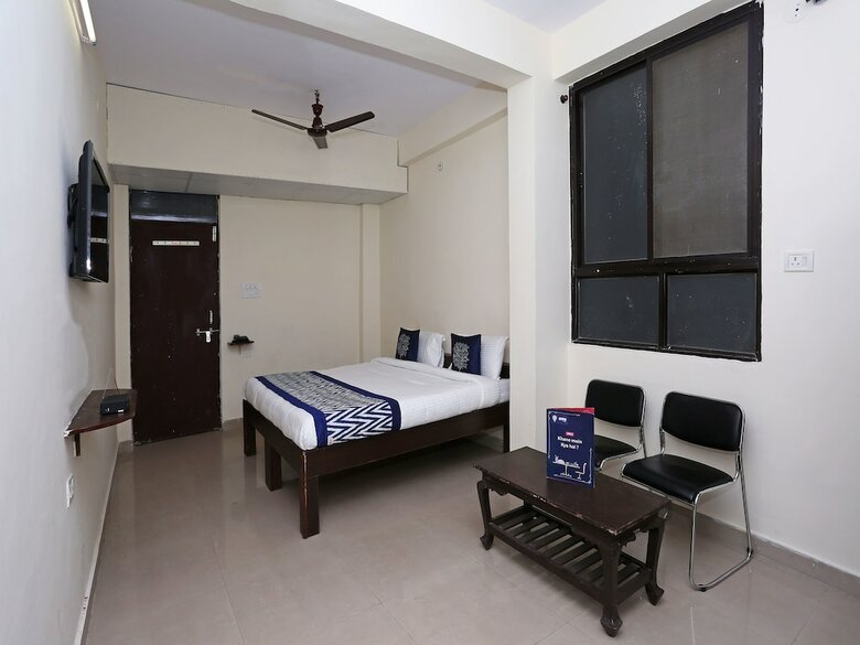 Oyo 10391 Hotel Royal Sunshine