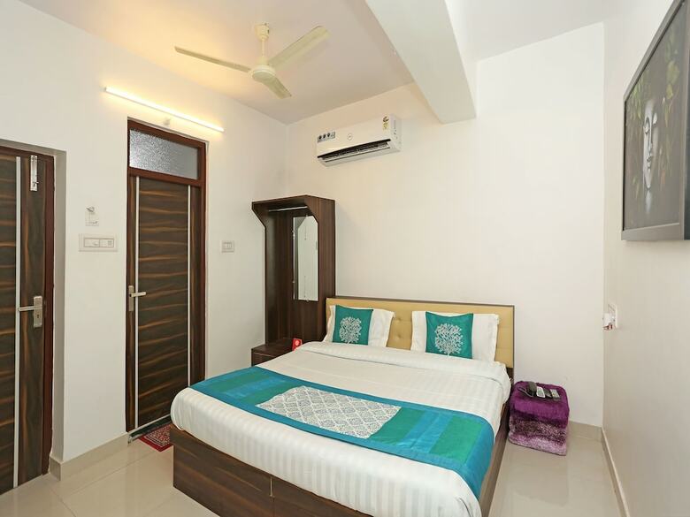 Oyo 9853 Hotel Haveli Inn
