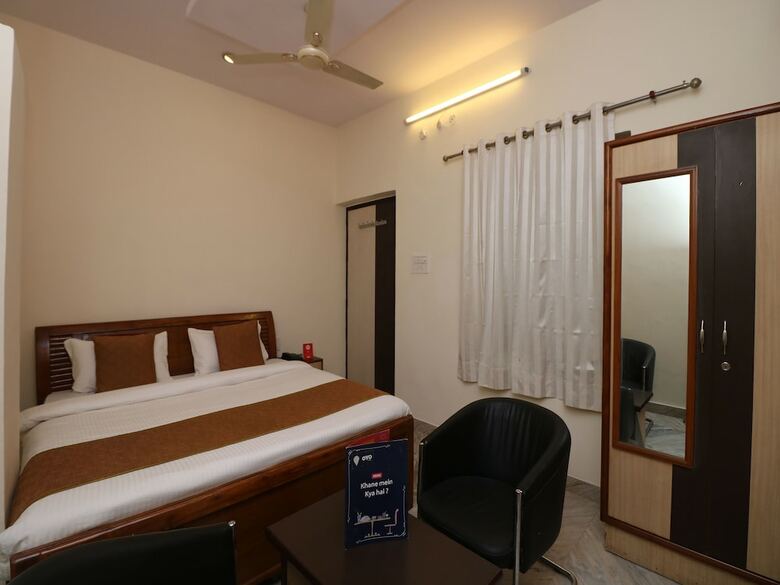 Oyo 9929 Hotel Dhruv