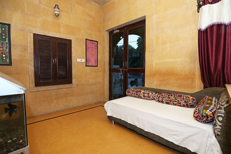 Oyo 7485 Hotel Apollo