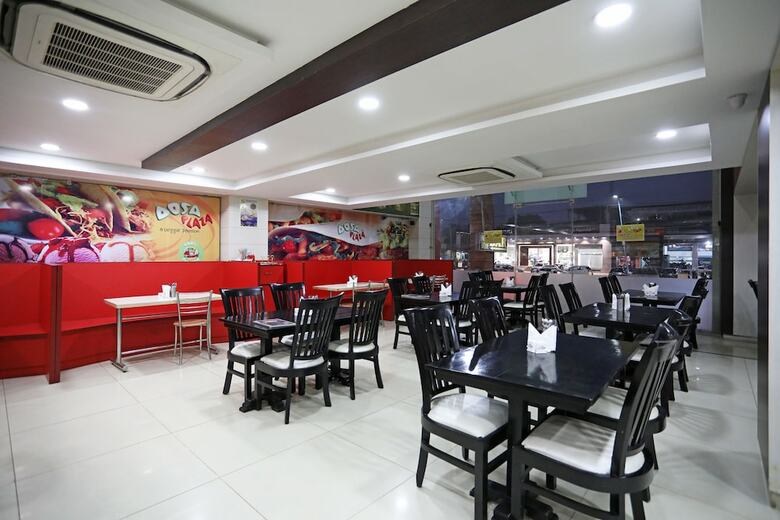 Oyo 10607 Hotel Image Point