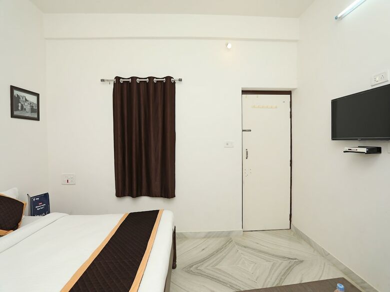 Hotel Oyo 9470 The Grace Inn