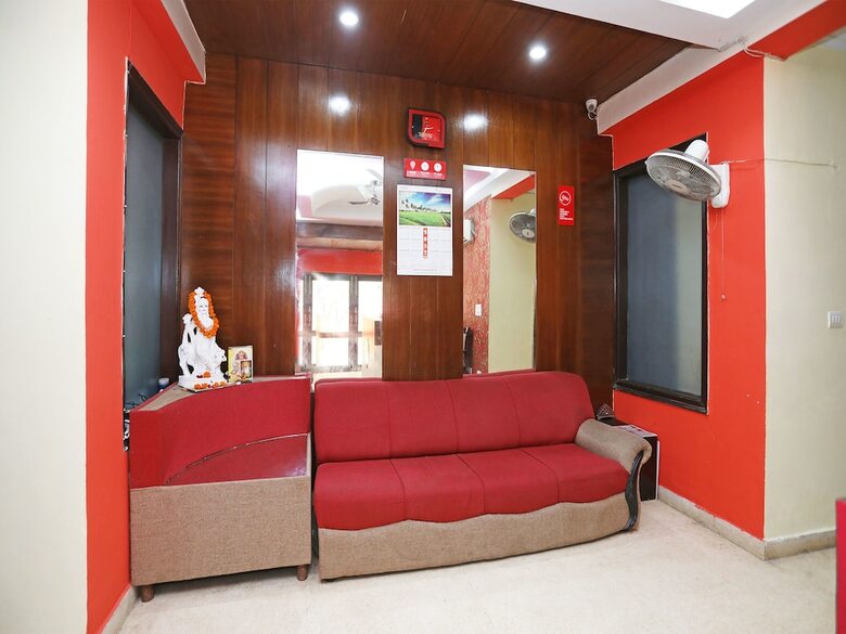 Oyo 641 Hotel Nityas Residency