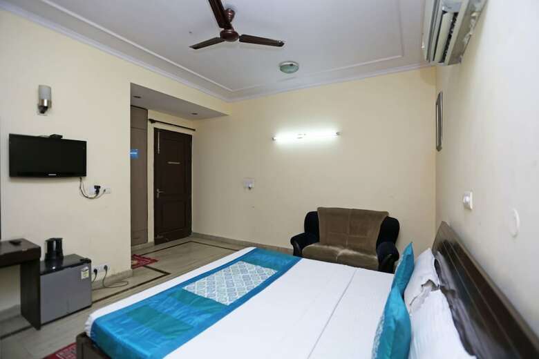 Oyo 641 Hotel Nityas Residency